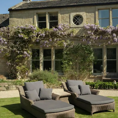 Outwood House Bed and Breakfast