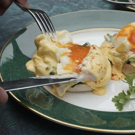 Bed & Breakfast Outwood House