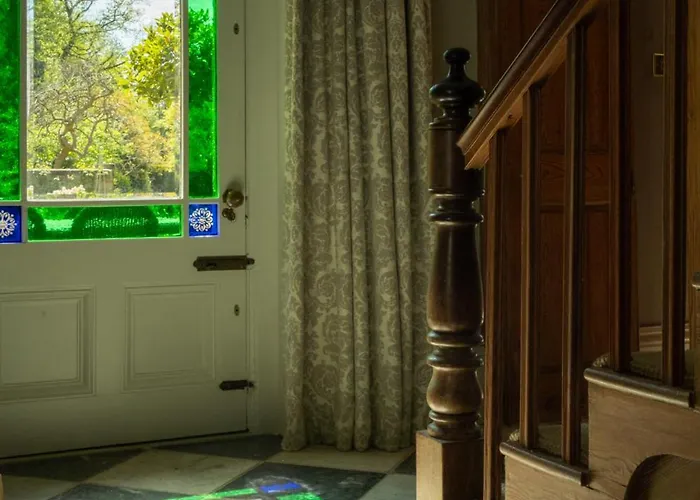 Outwood House Leeds (West Yorkshire)