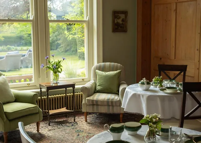 Outwood House Bed & Breakfast 4*