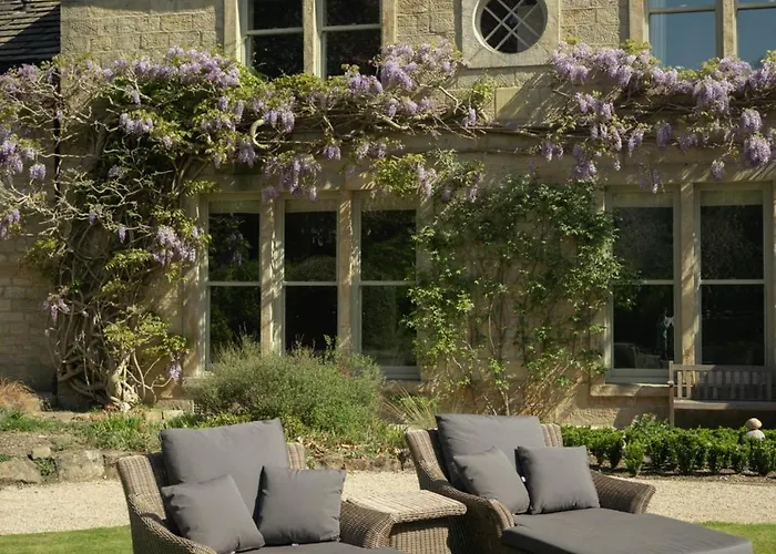 Outwood House Bed & Breakfast