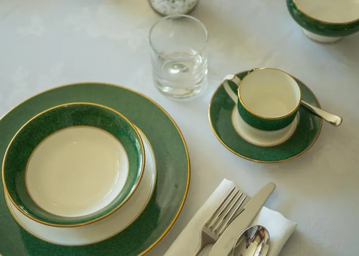 Outwood House Leeds (West Yorkshire)