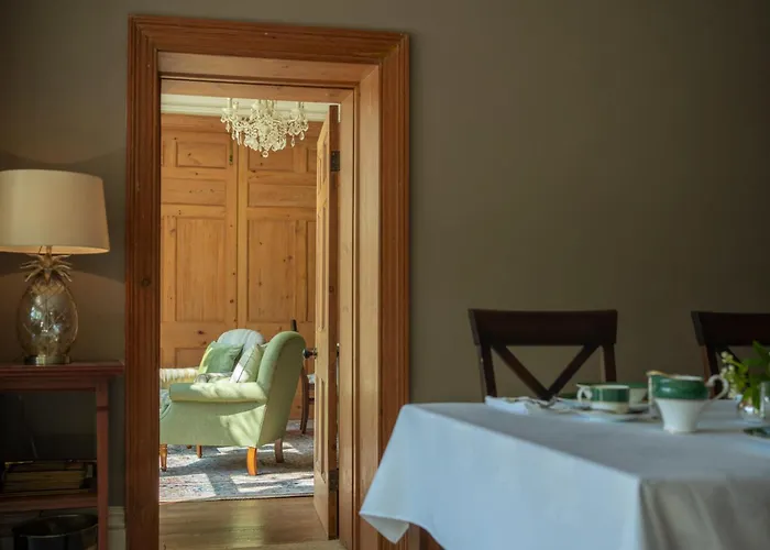 Bed & Breakfast Outwood House 4*