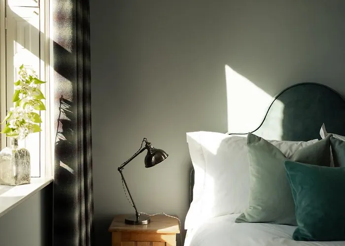 Outwood House Bed & Breakfast 4*