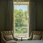 Outwood House 4*