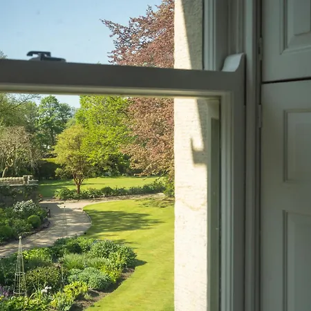 Outwood House Bed & Breakfast Leeds (West Yorkshire)