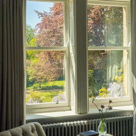 Bed & Breakfast Outwood House 4*